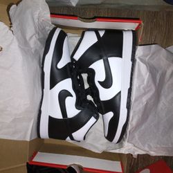 New Mid Top Nike Dunks