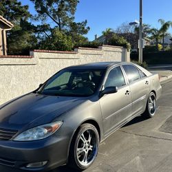 2003 TOYOTA CAMRY XLE