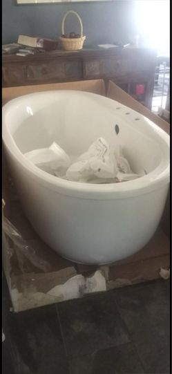 Kohler bath tub new never used