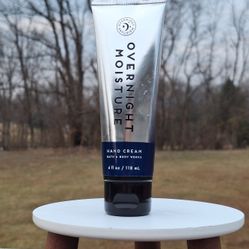 Bath & Body Works Overnight Moisture Hand Cream 4 fl oz Repairing Lotion Full Size 