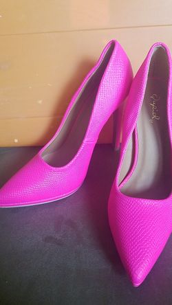 Women's pink heels