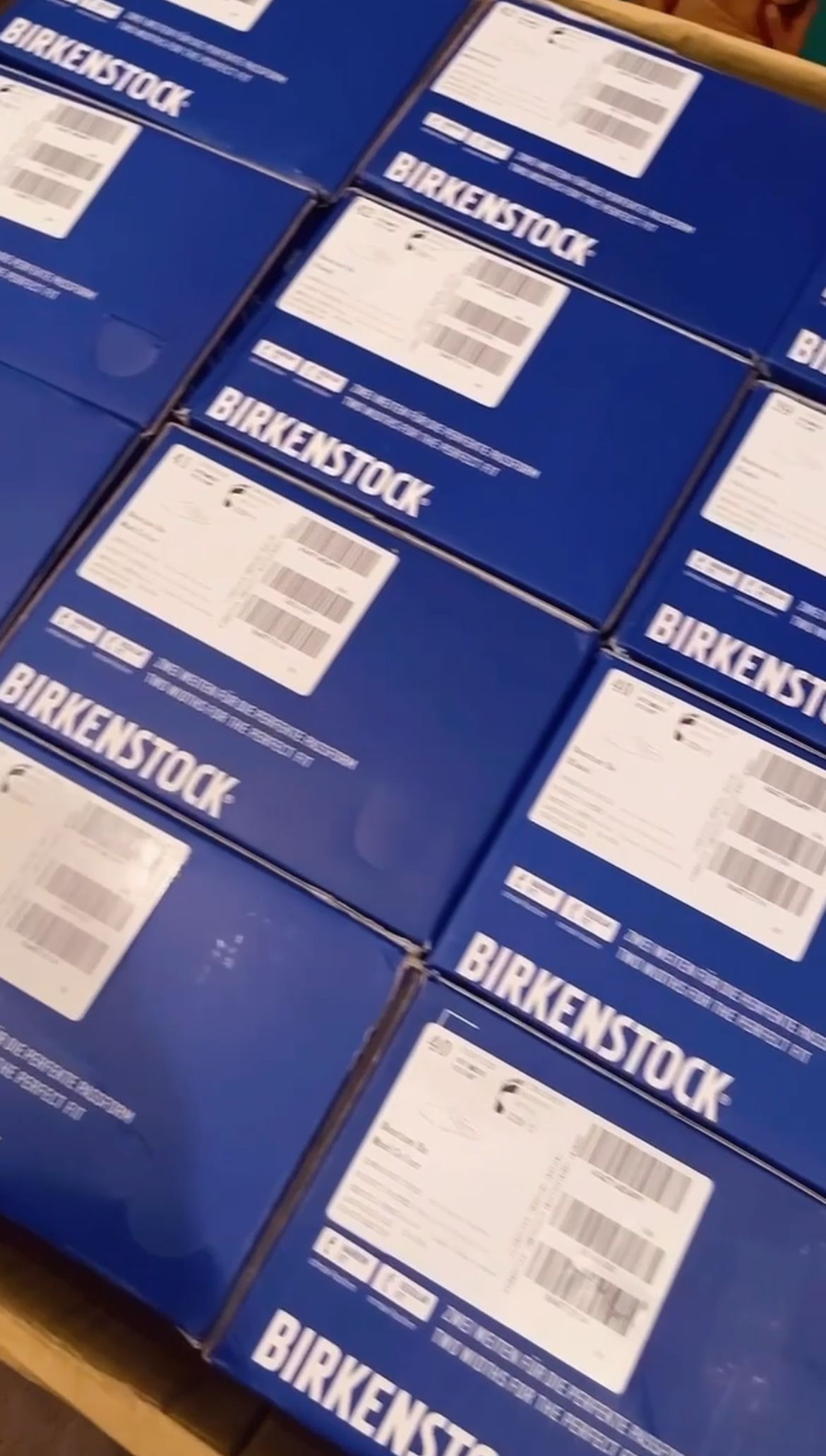 BIRKENSTOCK