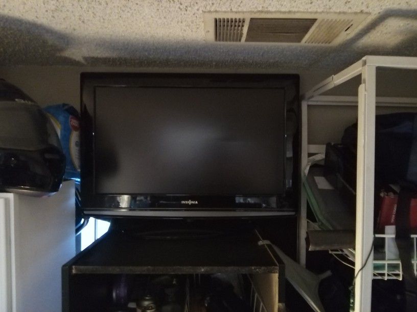 Insignia 26inch Tv