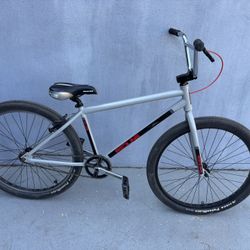 Redline PL-26 BMX Cruiser – Upgraded Tires & Saddle – Excellent Condition