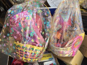 Easter baskets ! Must Go !