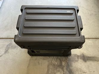 SKB 8U Roto Equipment rack with wheels