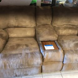 2 Seater Loveseat 