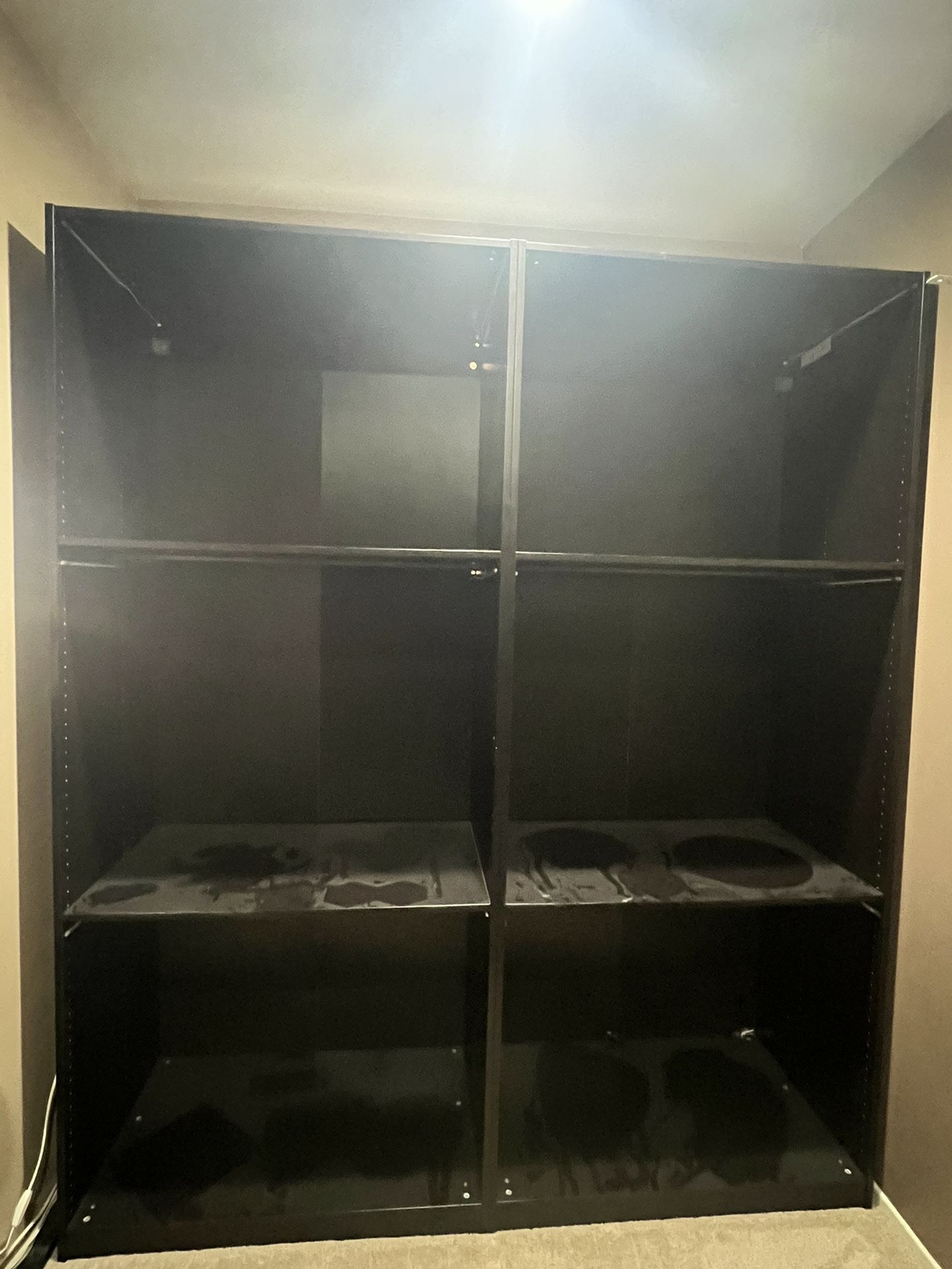 IKEAq Pax Komponent wardrobe system. Nt. Sideshow/statue/custom/batman/hulk/marvel