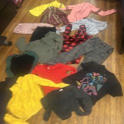 $5 For All Clothes In Pic Size Small A Few Have Ware