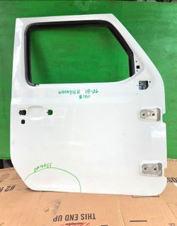 FRONT DOOR  WRANGLER  RH 2018 2019 2020 2021 2022 2023 2024 2025 2026 OEM