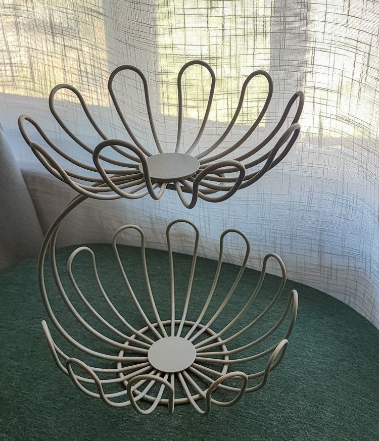 2 Tier Wire Fruit Stand