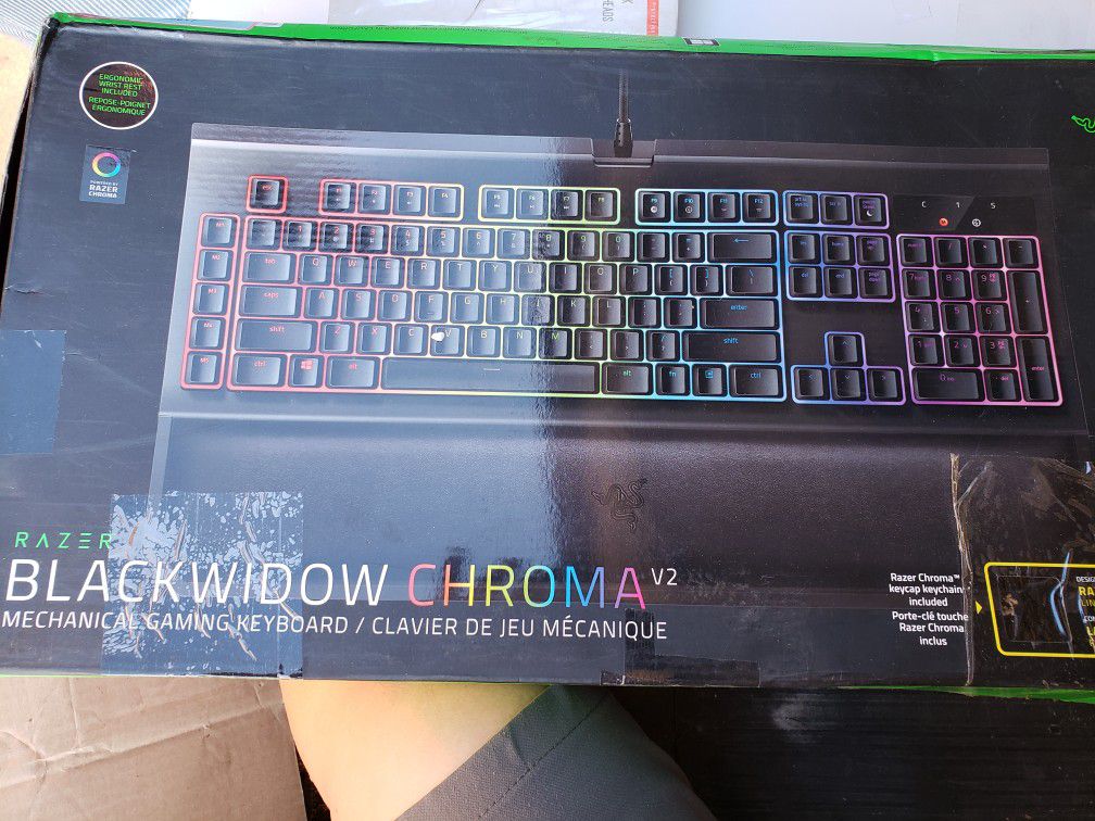 Gaming computer keyboard worth $129 im asking o.b.o$80