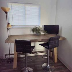 Williams Sonoma Dining Table