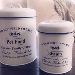 Pet Food & Treat Containers
