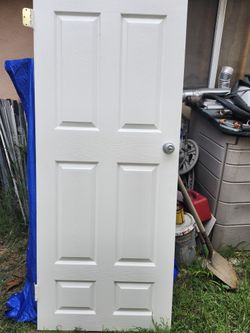 Used Dors In Exellent Condicion32×79 1/2 28×791/2