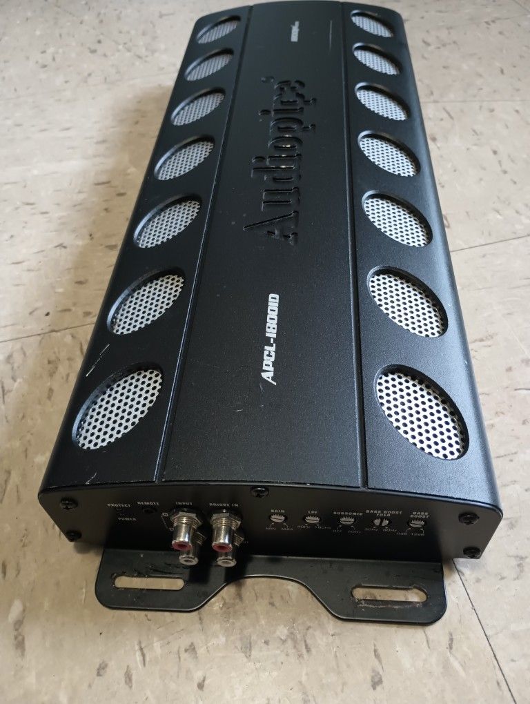Audiopipe 1800d