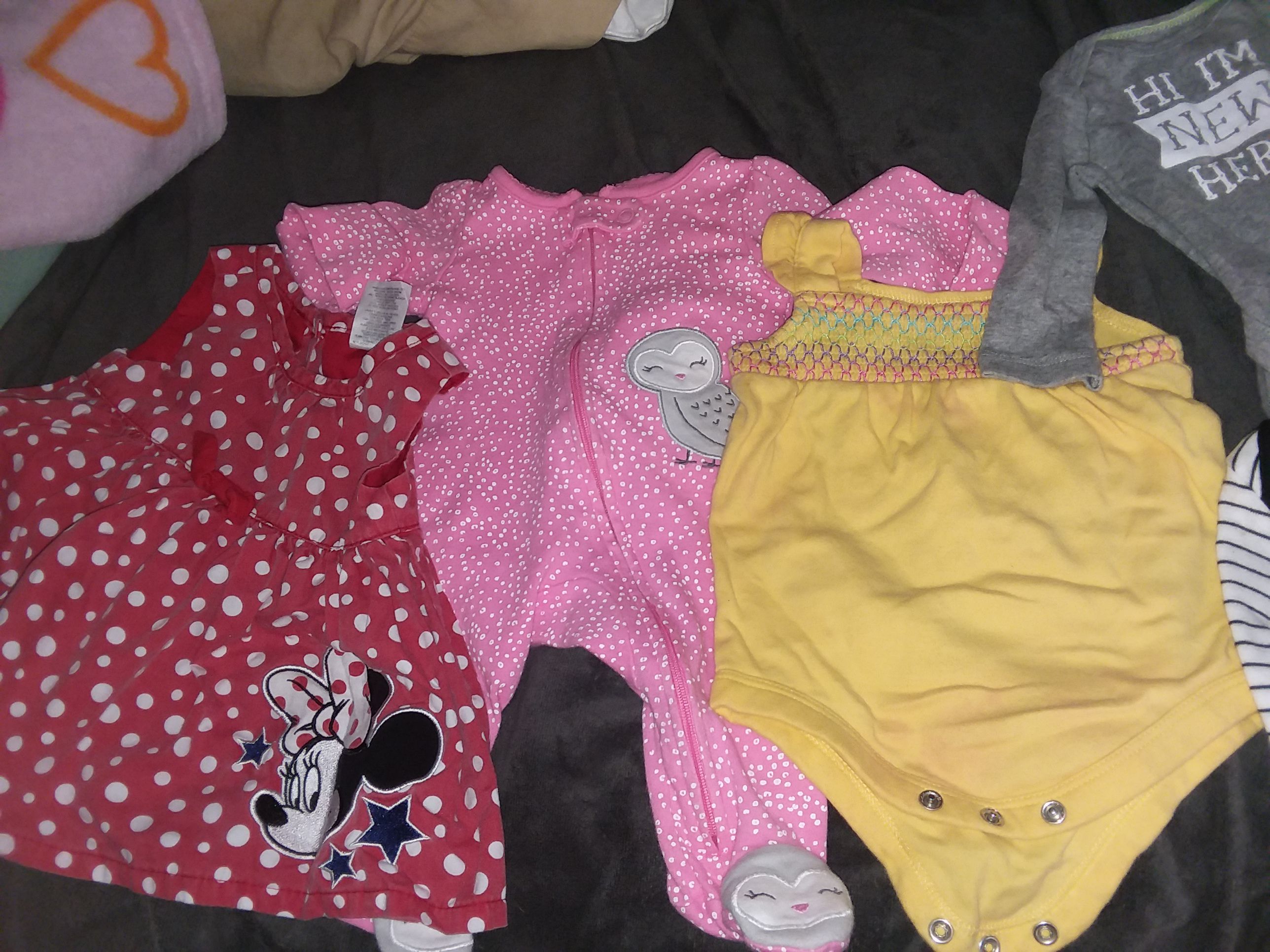 I have some newborn clothes 5 boy onsies (New)$5 and multiple girl nb outfits also a 2pack of newborn size pampers swaddlers diapers 96 count for $20