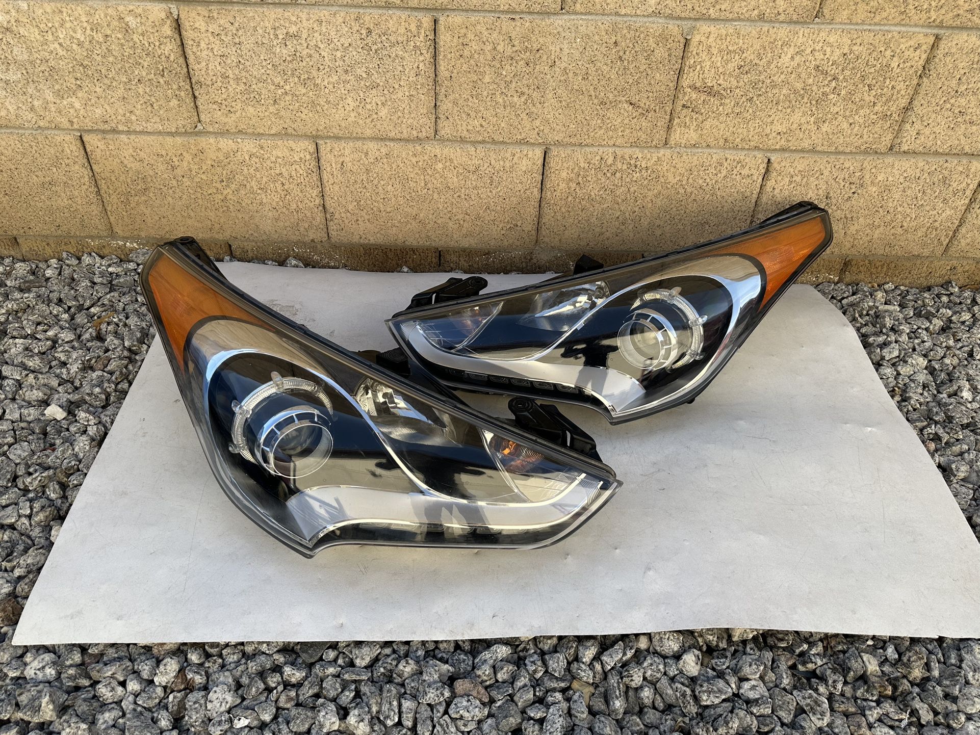 Hyundai Veloster Headlight 2014-2017, HYUDAI Veloster Headlamp, projector with LED, OEM ORIGINAL HYUDAI LIGHT, $225 Each Side
