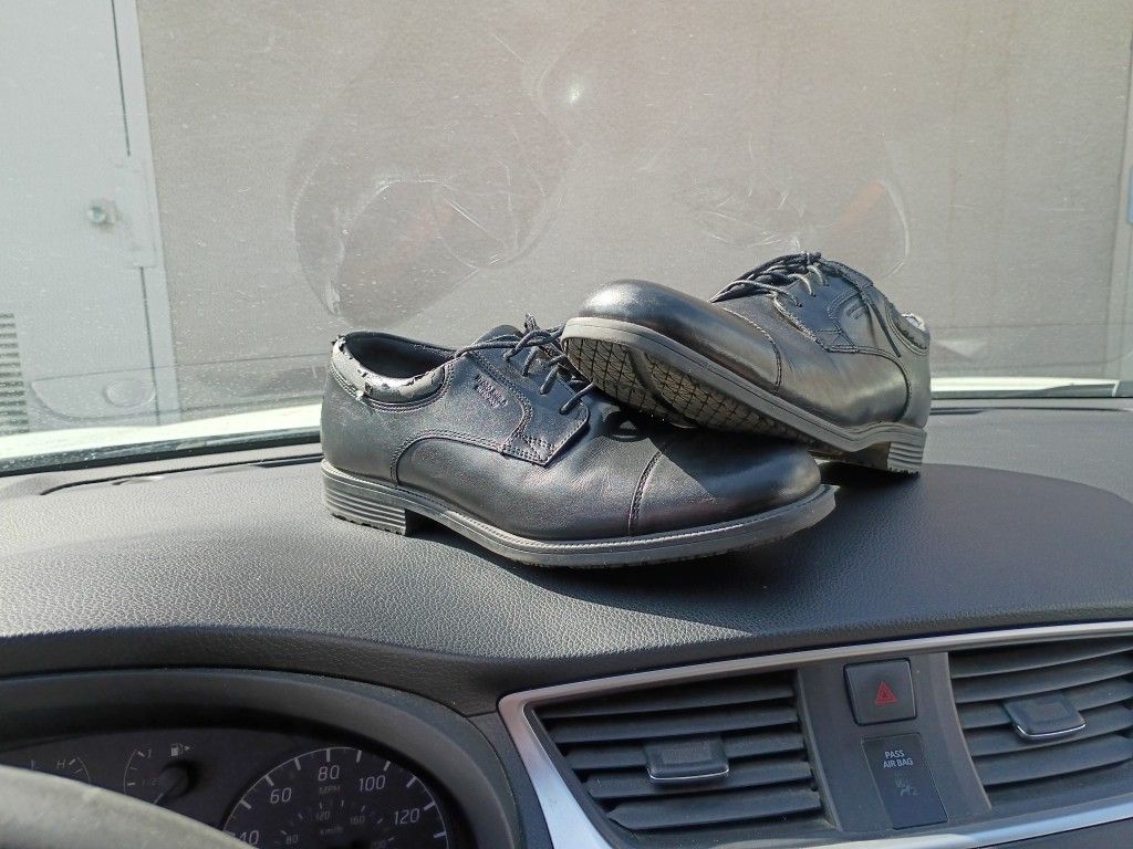 Adiprene Adidas Mens Black Matte Size 10.5