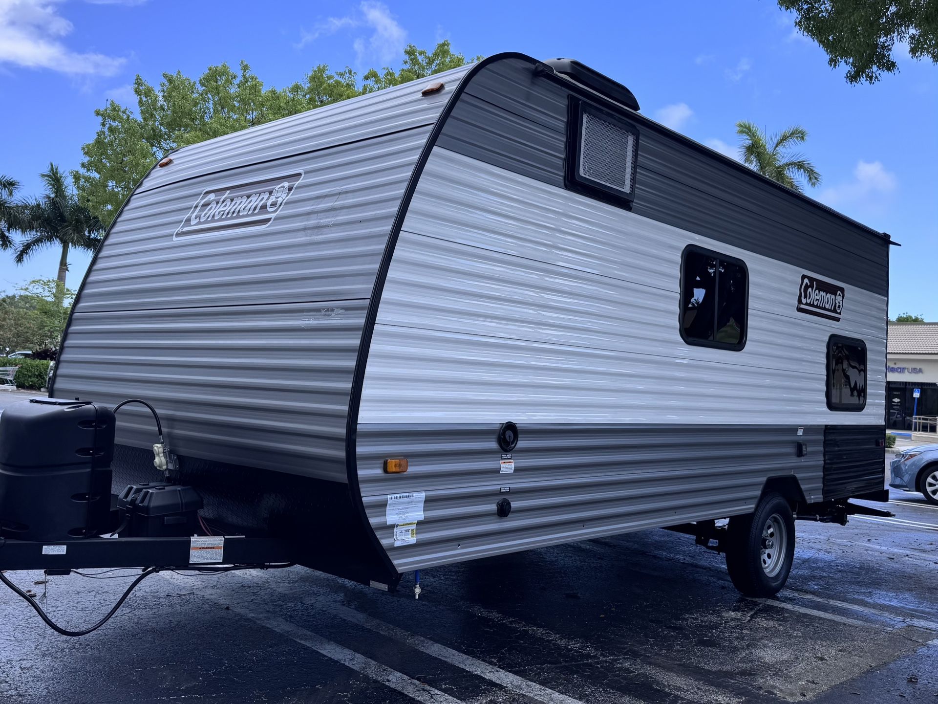 2024 Coleman Lantern LT 17B