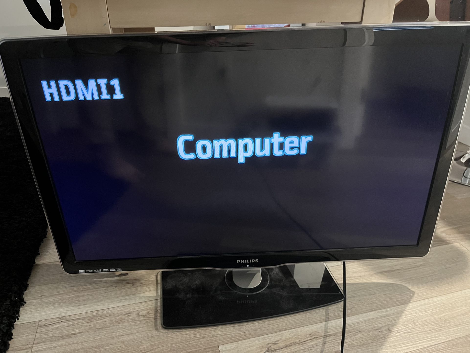40” Phillips TV