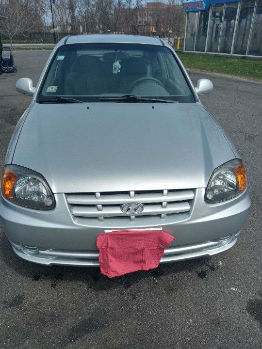 2004 Hyundai Accent