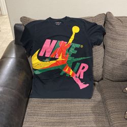 Size Large, Air, Jordan, Large Nike Logo T-Shirt.