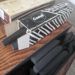 Artist, Charcoal Sticks