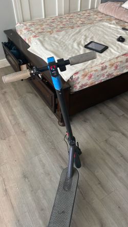 Electric scooter READ