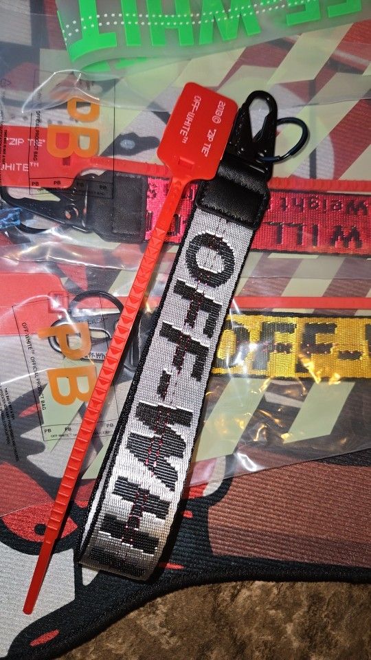 Off White Key Chains New
