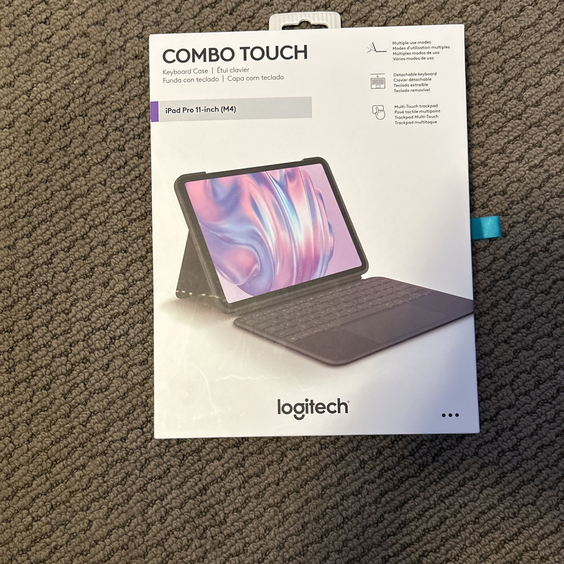 Logitech combo touch iPad M4