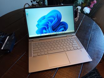 Lenovo C740-14IML 14inch 2in1 Touchscreen Laptop