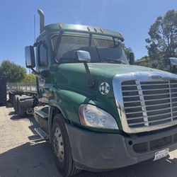 Freightliner Roll Off Truck & Bins