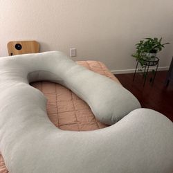momcozy pregnancy pillow