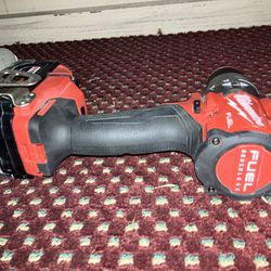 Milwaukee M18 1/2 In Hammer With Drill Driver Tool Only Item 2904-20