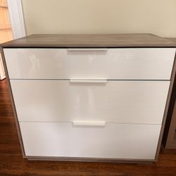 3 Panel Wooden Dresser 