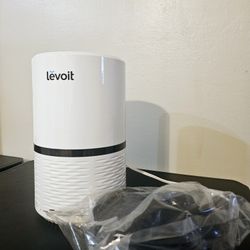Levoit Air Purifier With One New Filter Replacement