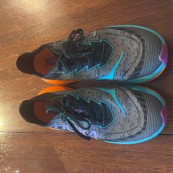 Hoka Mach X2 