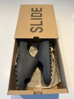 Adidas Yeezy Slide Size 7