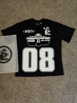 Bape/Hellstar/Essentials DM FOR SIZES