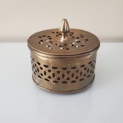 Vintage Cricket / Potpourri Box