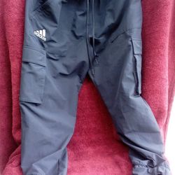 Black Adidas Sportswear Size Large