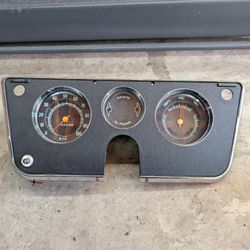 C10 Gauge Cluster