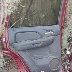 Chevy Tahoe Doors Or Windshields 