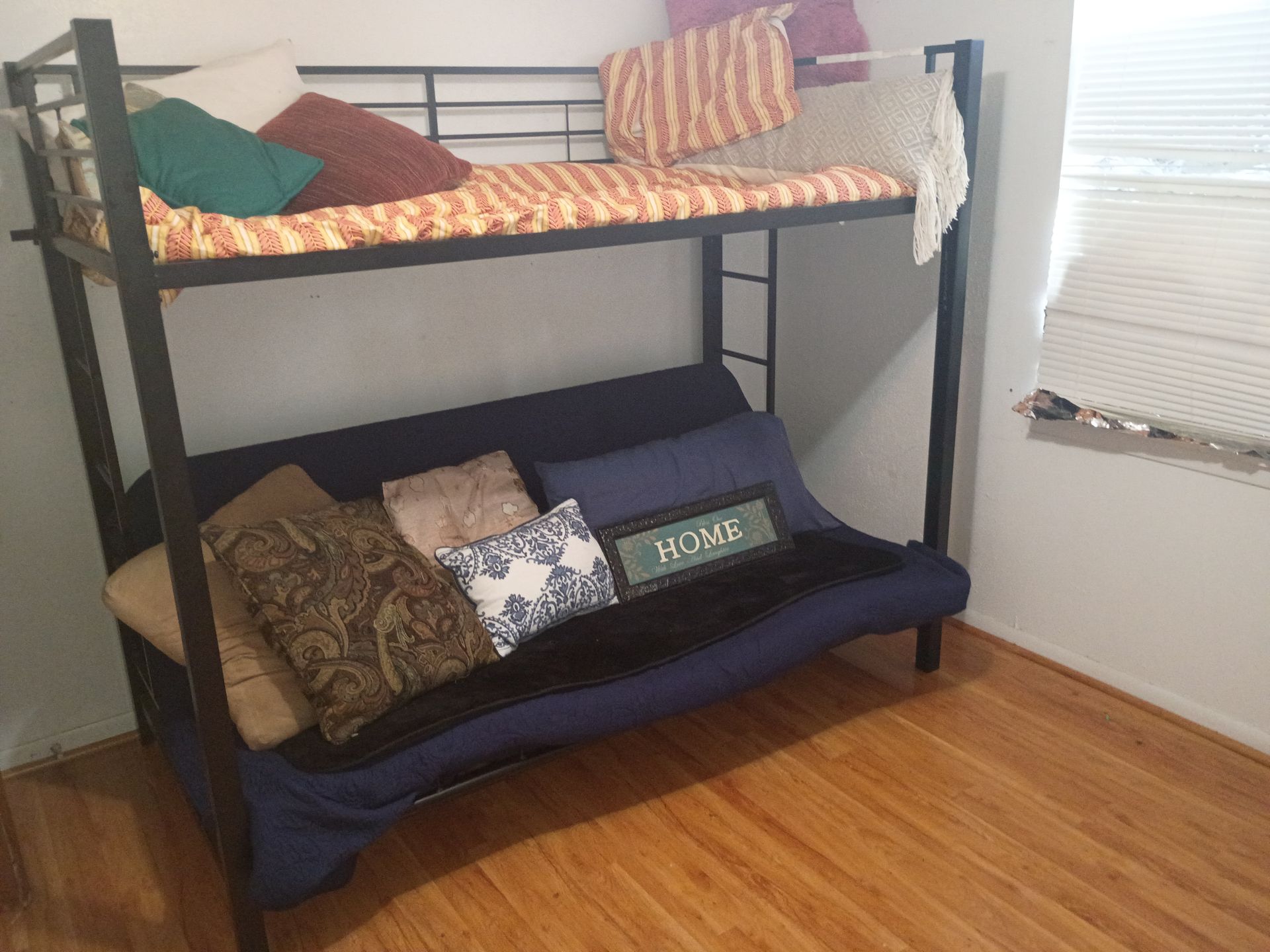 Bunk bed