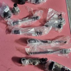 99-07 Chevy Silverado, Tahoe / GMC Sierra, Yukon Cadillac Escalade 13 Piece Front Suspension Rebuild Kit