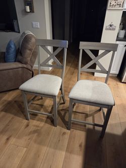 Counter Height Chairs