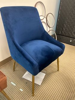 NEW dining chairs available in 2 colors