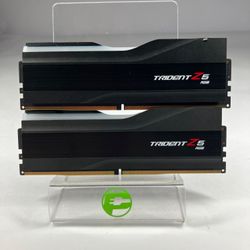 Trident Z5 Trident Z RGB 32GB (2x16GB) RAM DDR5 6000MHz F5-6000J4040F16GX2-TZ5RK