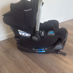Nuna Pipa Car Seat 